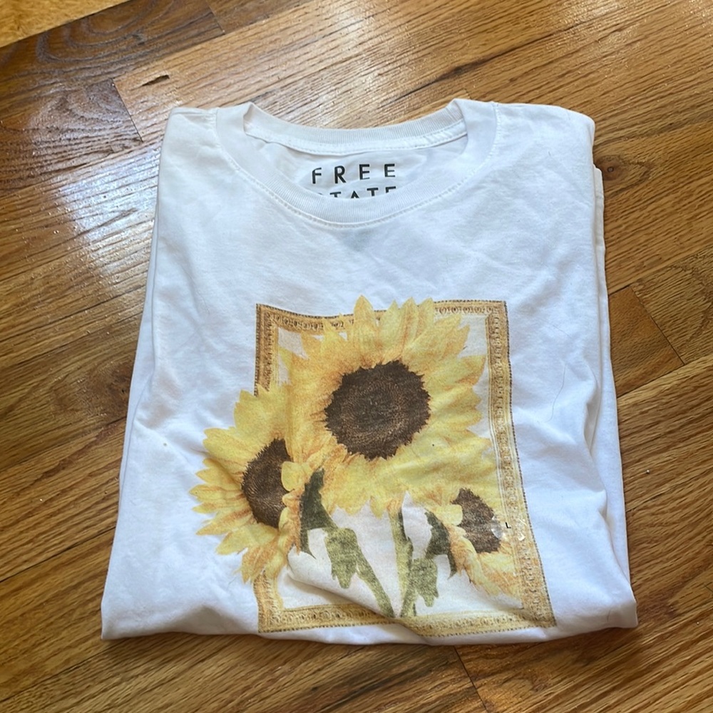 Aeropostale t-shirt. Brand new with tags.